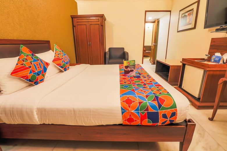 Fabhotel Sheronz Piccadily Chowk