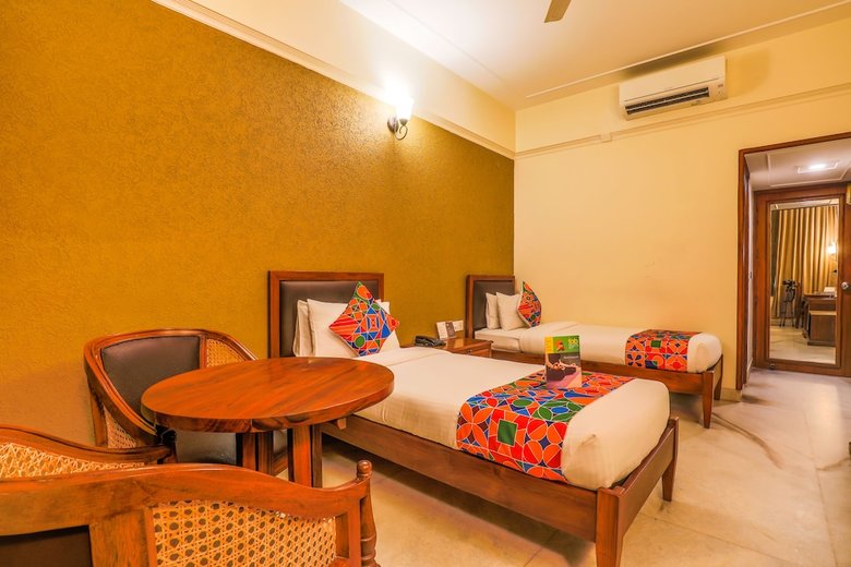 Fabhotel Sheronz Piccadily Chowk