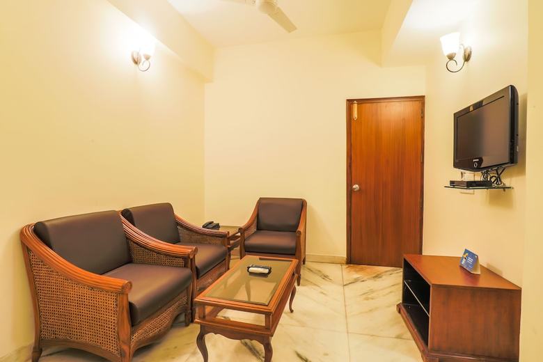 Fabhotel Sheronz Piccadily Chowk