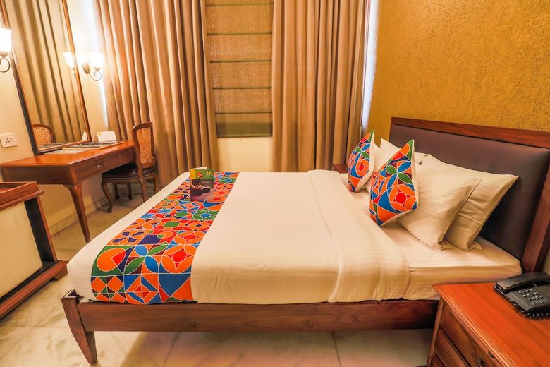 Fabhotel Sheronz Piccadily Chowk