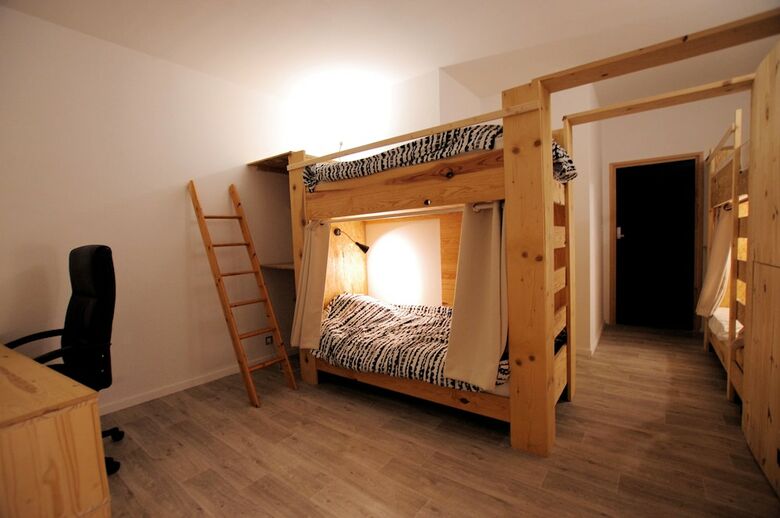 Hostal Hostel Les Cord�es Li�es