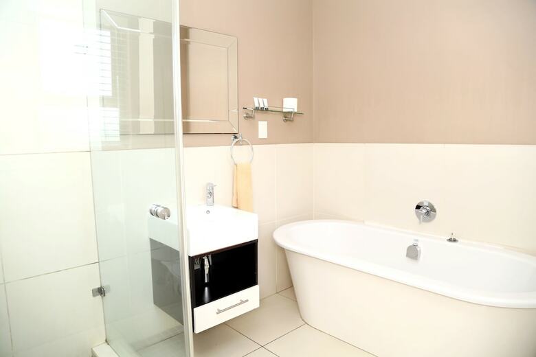Hotel Sandton Lodge Rivonia