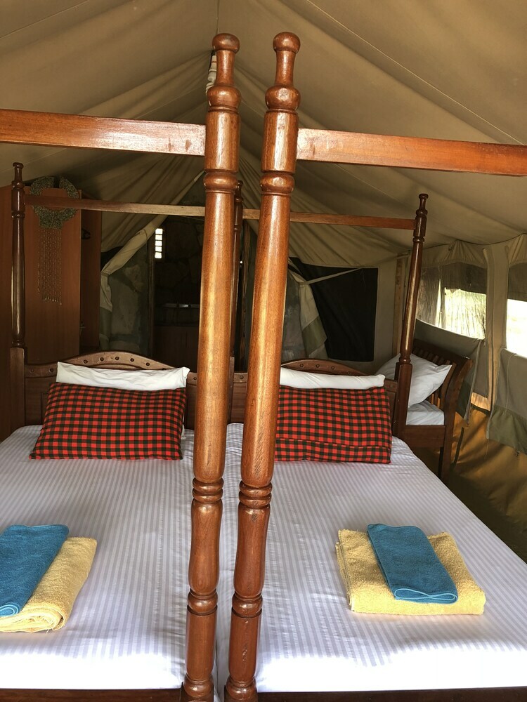 Oldarpoi Mara Camp
