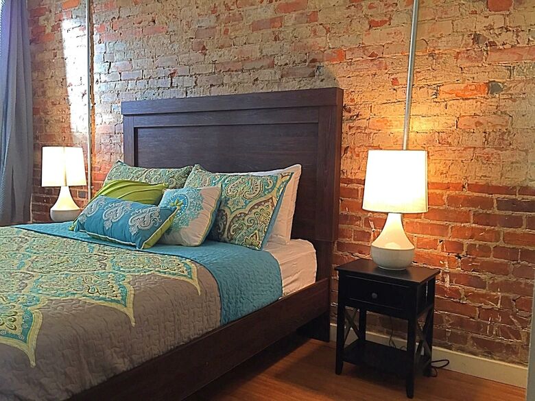 Cityscape I - Sleeps 8