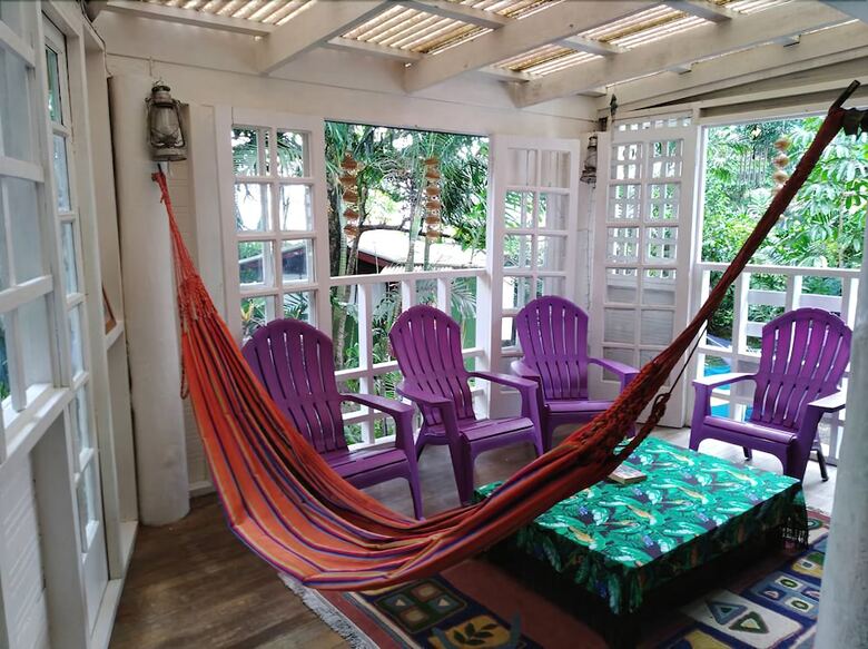 Hostal Colonial Lodge Hostel