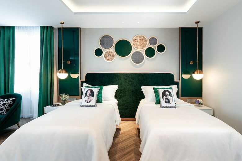 La Seine Hotel By Burasari