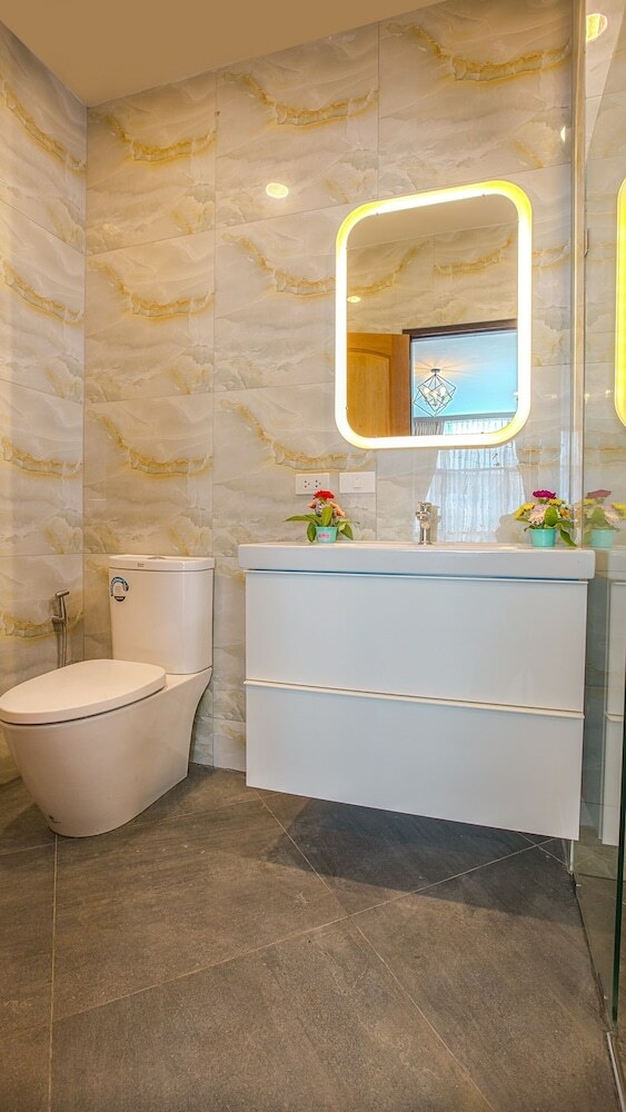 Hotel V One Pride - Sukhumvit 22 Bangkok