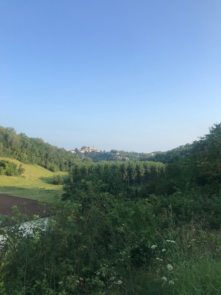 Bed & Breakfast Casa Dei Leoni Carpeneto