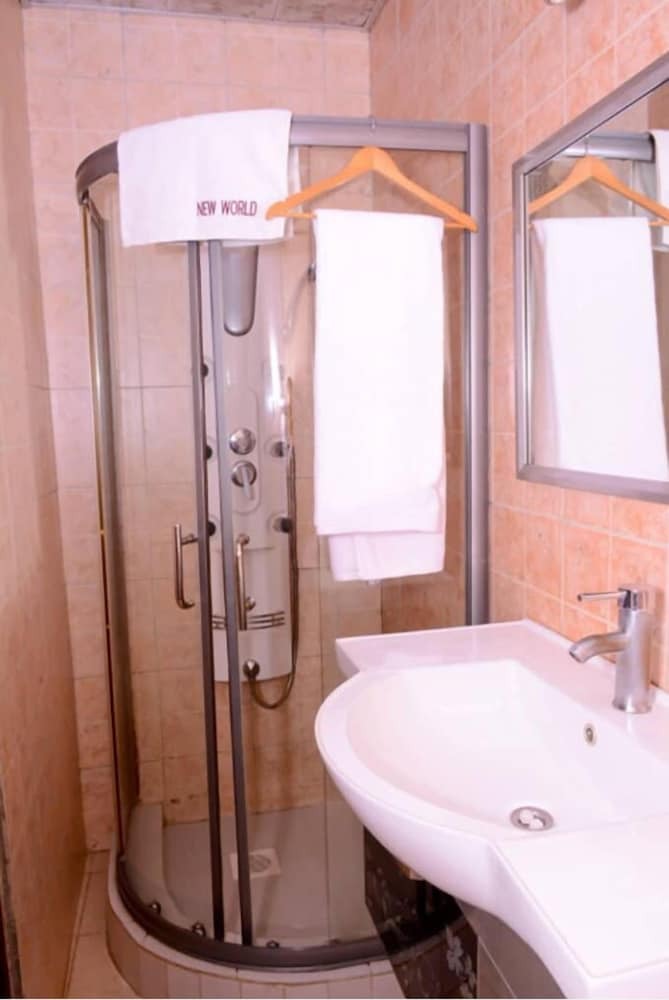 Ropani Hotel Kajjansi