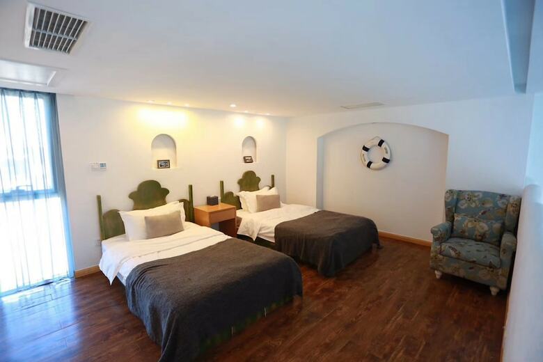 The Valley Hotel & Resort