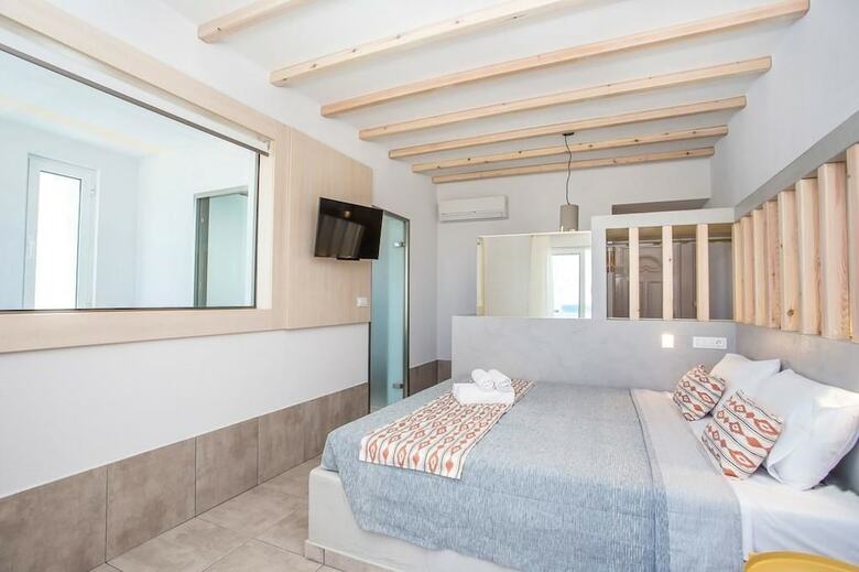 Aparthotel Alexander Studios & Suites - Adults Only