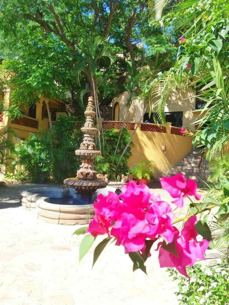 Hotel Tropicana Inn