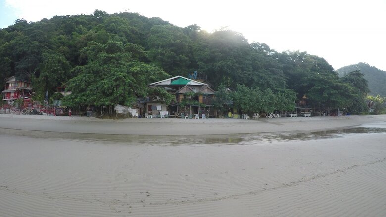Hotel Ban Na White Sand Beach