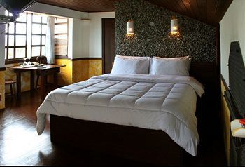 Hostal Pousada Le Siramat