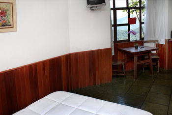 Hostal Pousada Le Siramat