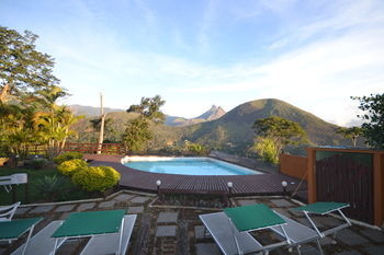 Hostal Pousada Le Siramat