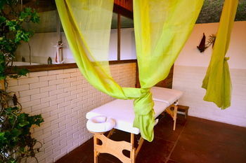 Hostal Pousada Le Siramat