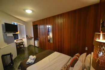 Hostal Pousada Le Siramat