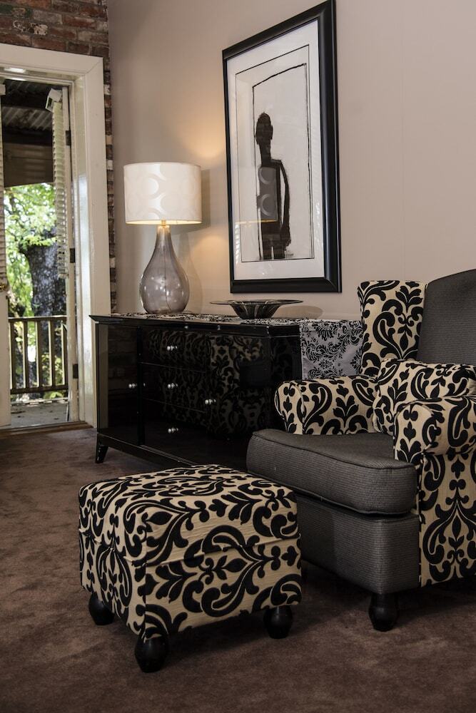 The Royal Daylesford Hotel