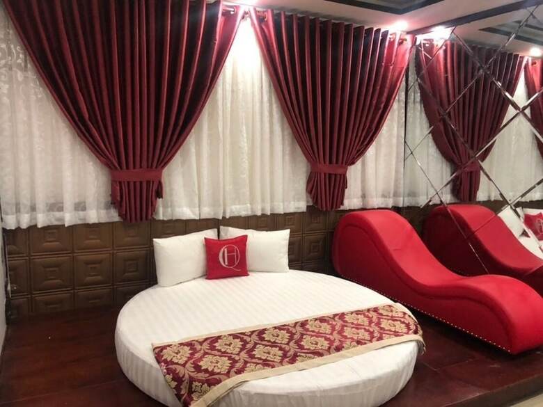 Quynh Huong Hotel