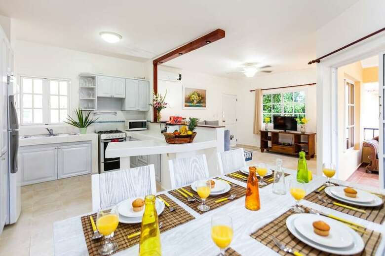 Aparthotel Apartmentos Florisel - Long Term Rentals Available