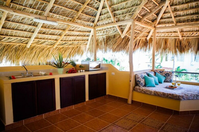 Aparthotel Apartmentos Florisel - Long Term Rentals Available