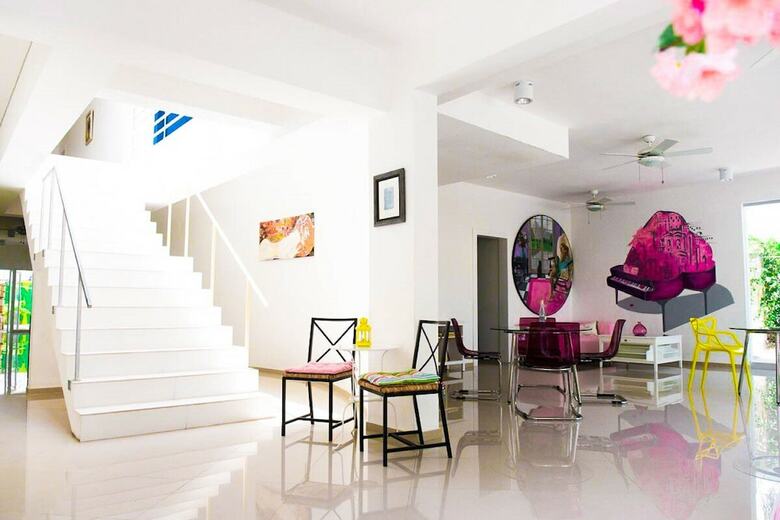 Aparthotel Everything Punta Cana - Art Hotel