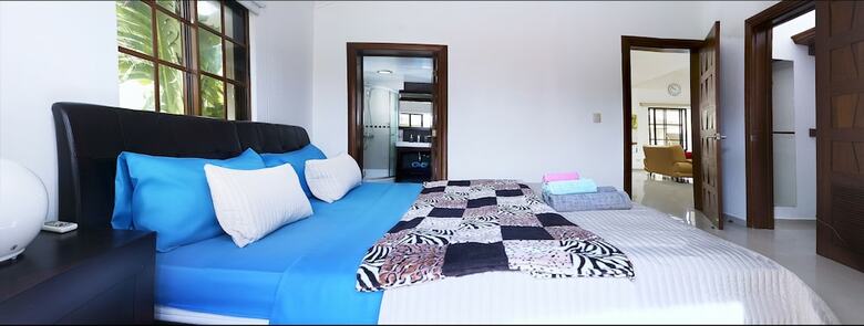 Rosa Hermosa - Private Beach Apartment