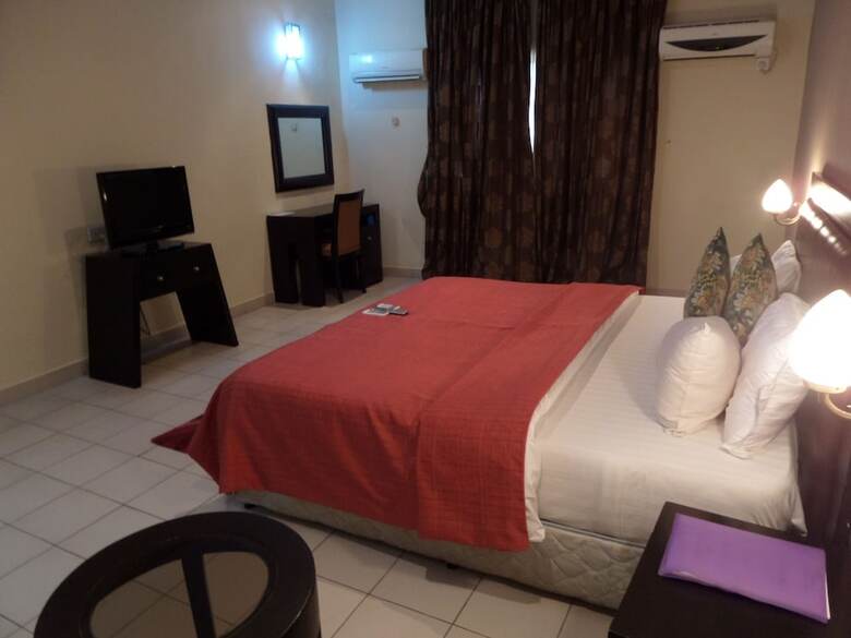 Hotel The Town House