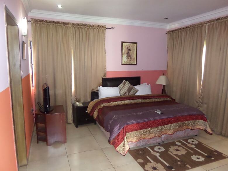 Hotel The Town House