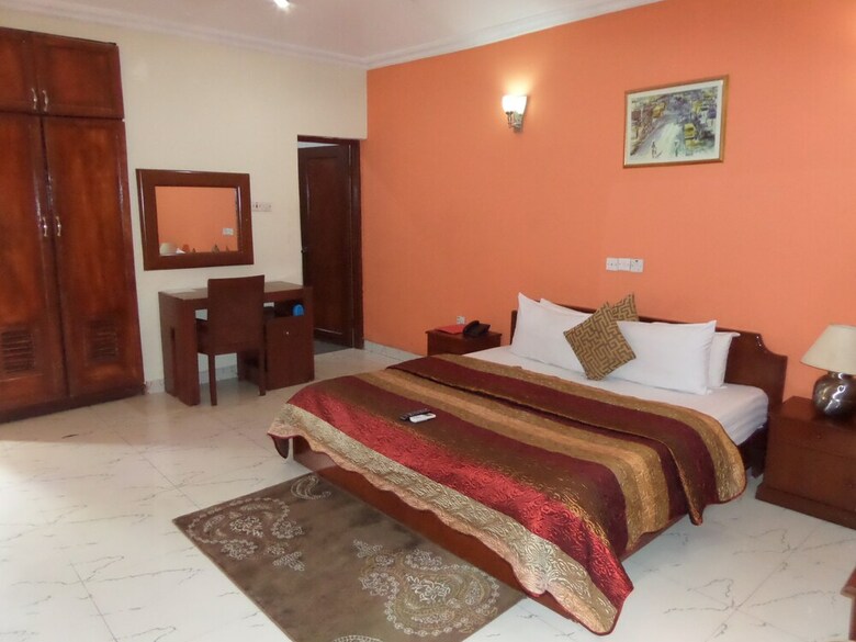 Hotel The Town House