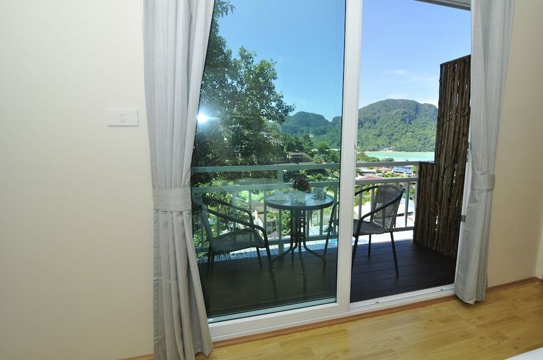 Hotel Papaya Phiphi Resorts
