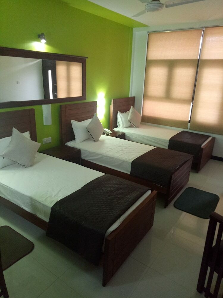 Subhas Hotel
