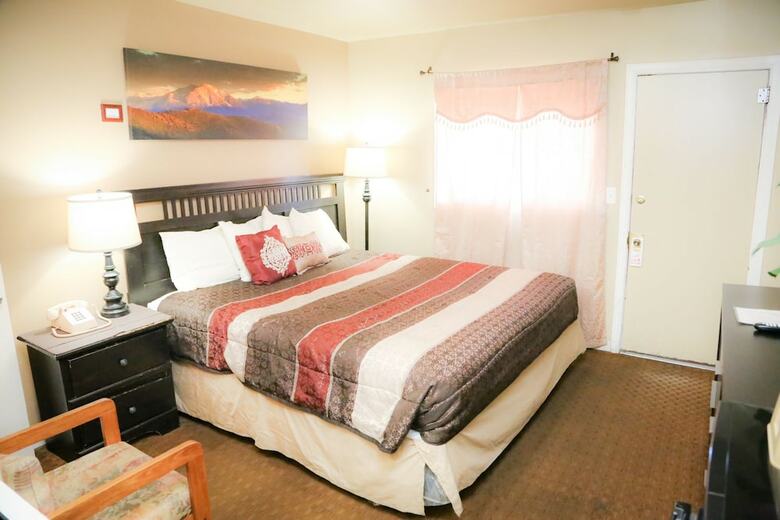 Hotel Briarwood Inns