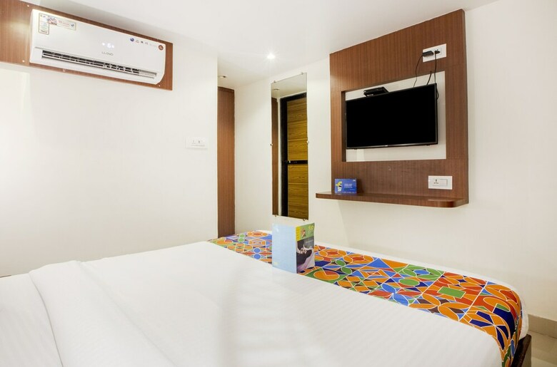 Fabhotel Castle Inn