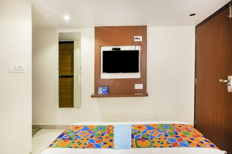Fabhotel Castle Inn