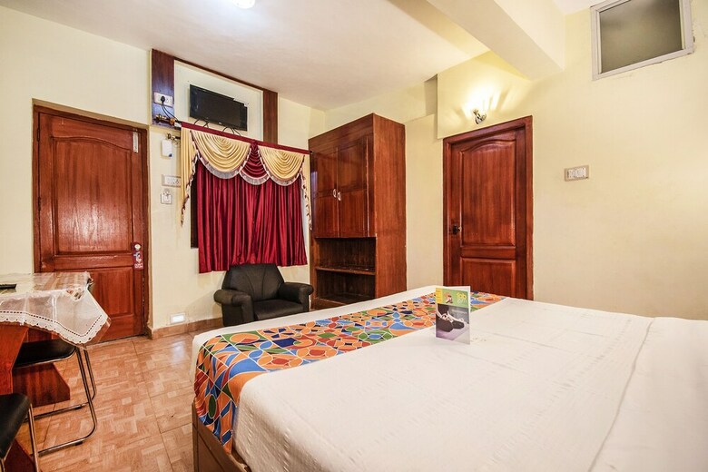 Fabhotel Roshan Residency Naidupuram