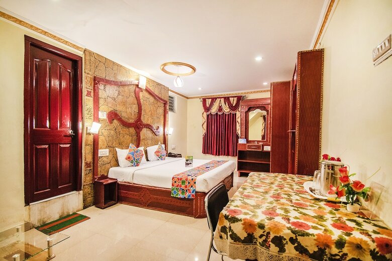 Fabhotel Roshan Residency Naidupuram
