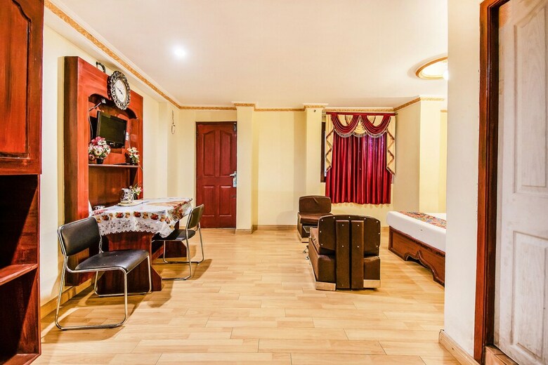 Fabhotel Roshan Residency Naidupuram