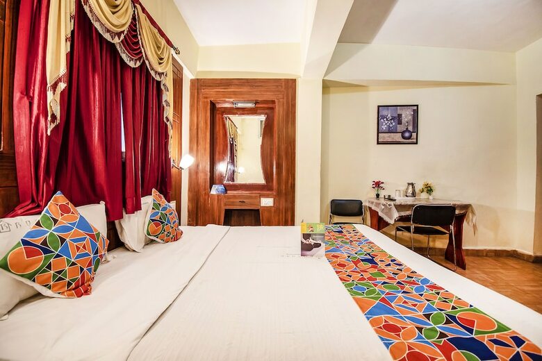 Fabhotel Roshan Residency Naidupuram