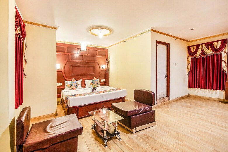 Fabhotel Roshan Residency Naidupuram