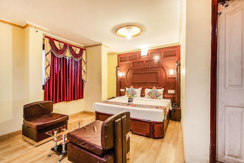 Fabhotel Roshan Residency Naidupuram