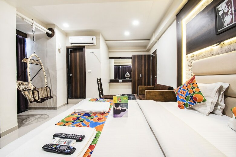 Fabhotel Royal Residency Sama- Savli Rd