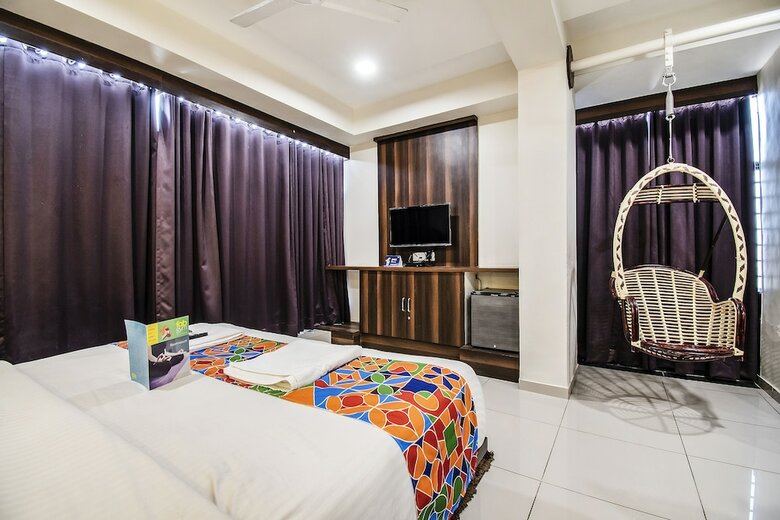Fabhotel Royal Residency Sama- Savli Rd