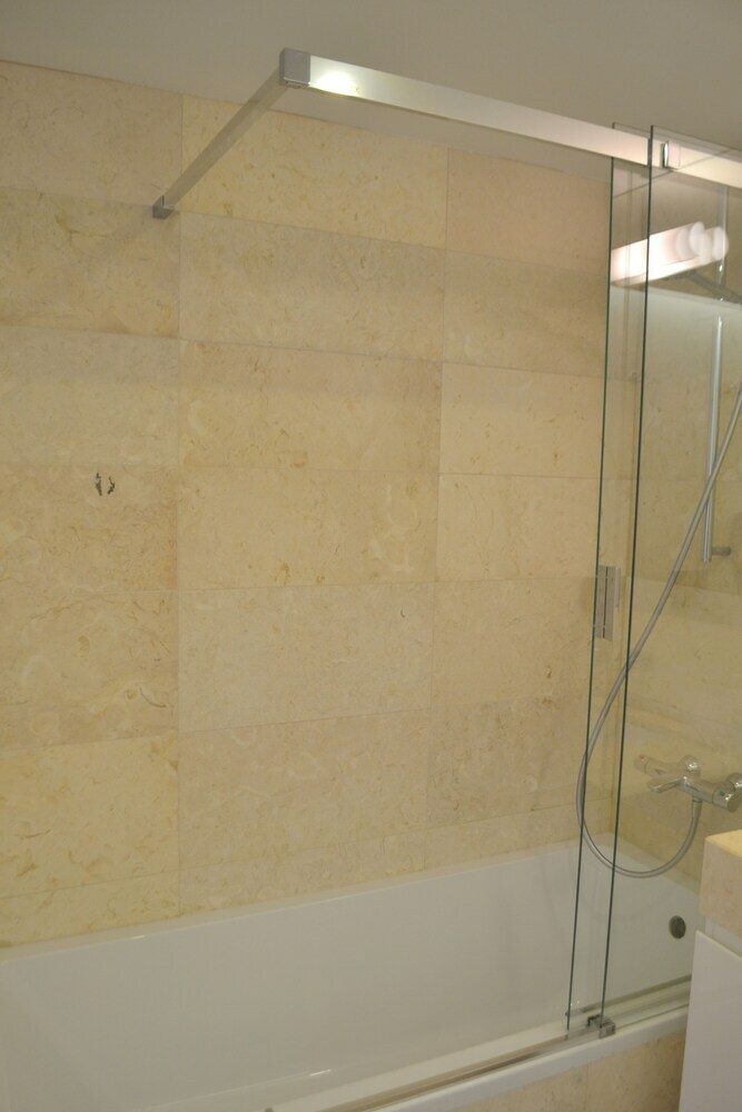 Apartamentos Rh Bombarda 5