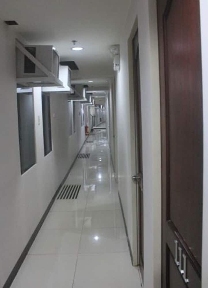 Hotel D' Morvie Suites Lapasan