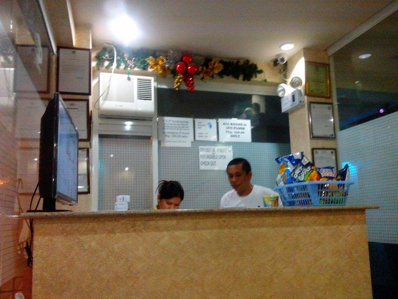 Hotel D' Morvie Suites- Davao