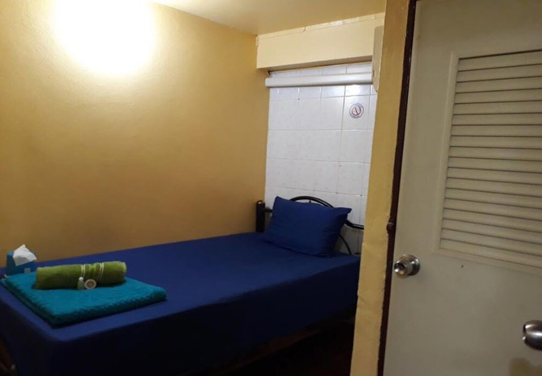Hostal Oyo 938 Place Inn