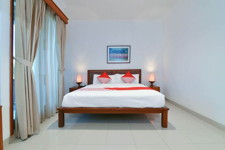 Hostal Oyo 190 Bsb Hotel