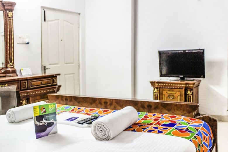 Fabhotel Hillstone Banjara Hills